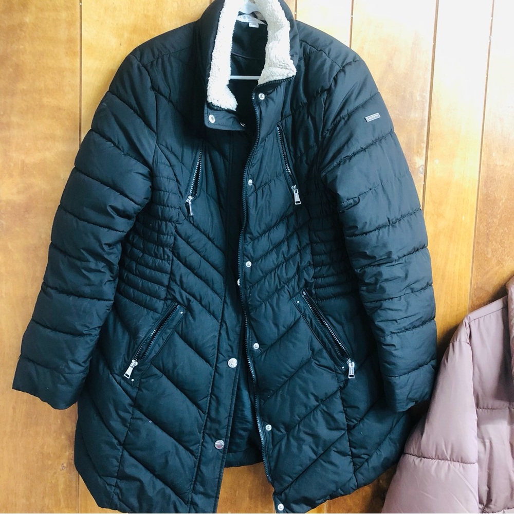 Laundry By Shelli Segal Black Quilted Puffer Coat with Sherpa Collar